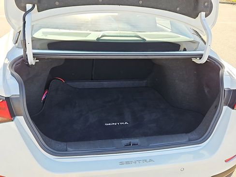 Used 2024 Nissan Sentra SR image 8