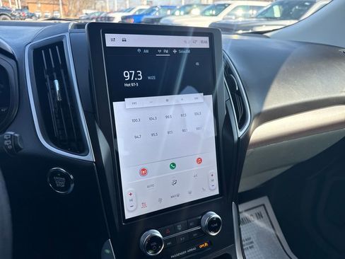 Used 2024 Ford Edge SEL w/ Convenience Package image 35