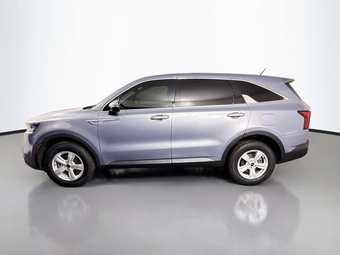 Used 2023 Kia Sorento LX AWD/4WD image 6