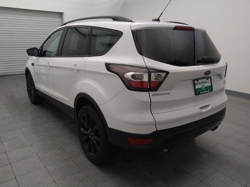 Used 2017 Ford Escape SE w/ Equipment Group 201A image 5