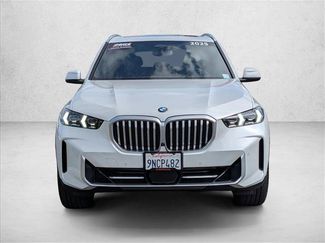 Used 2025 BMW X5 xDrive40i w/ Parking Assistance Package AWD/4WD video 2