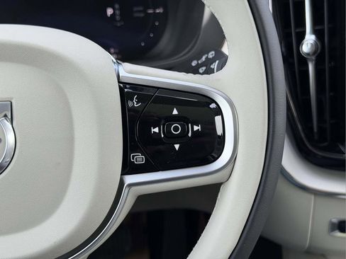New 2026 Volvo XC60 T8 Ultra w/ Protection Package Premier AWD/4WD image 9