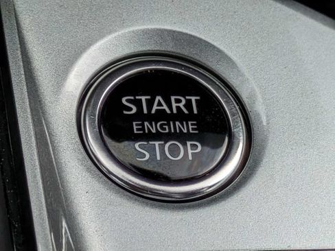 Used 2024 Nissan Altima 2.5 SR w/ SR Premium Package FWD image 32