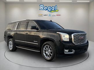 Used 2019 GMC Yukon XL Denali RWD video 1
