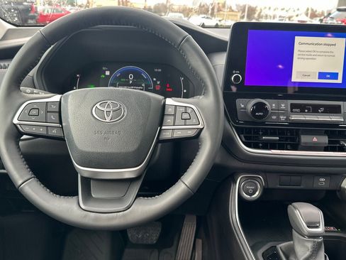 New 2026 Toyota Grand Highlander XLE image 17