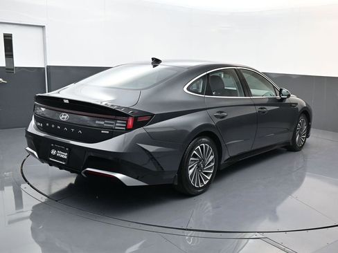 Certified 2025 Hyundai Sonata SEL image 4