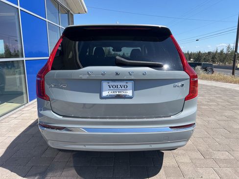Used 2024 Volvo XC90 B6 Plus w/ Protection Package Premier AWD/4WD image 6