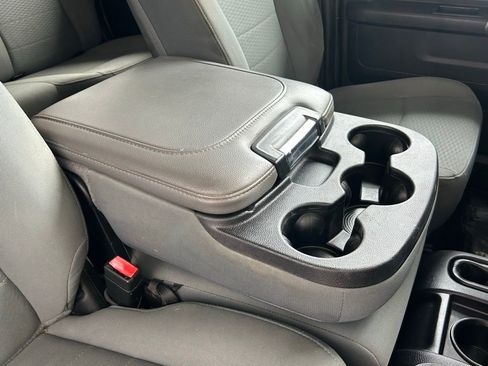 Used 2018 RAM 3500 Tradesman w/ Chrome Appearance Group image 37