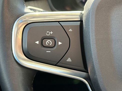 Used 2023 Volvo XC40 B5 Plus w/ Driver Assist Package AWD/4WD image 22