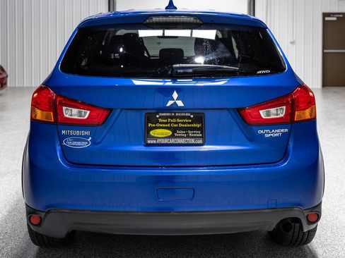 Used 2017 Mitsubishi Outlander Sport ES image 5