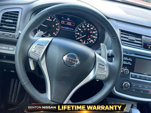 Used 2017 Nissan Altima 2.5 SR w/ Midnight Edition Package FWD image 15