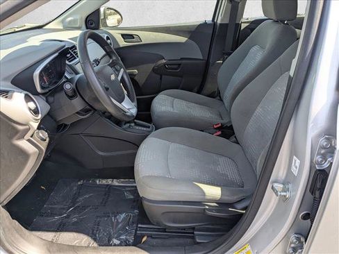 Used 2020 Chevrolet Sonic LT image 14