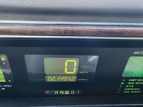 Used 1988 Lincoln Continental Signature image 36