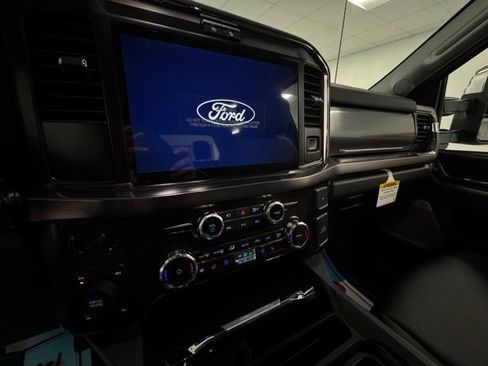 New 2026 Ford F250 4x4 Crew Cab Super Duty image 16