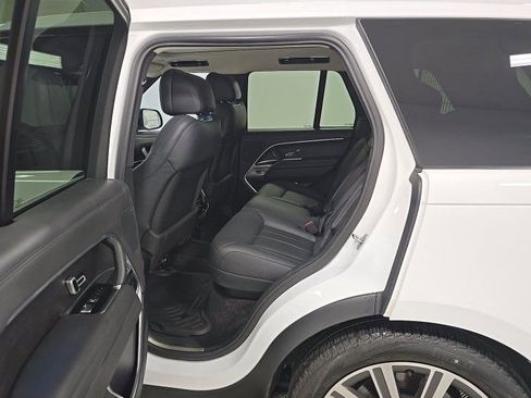 Used 2023 Land Rover Range Rover SE AWD/4WD image 7
