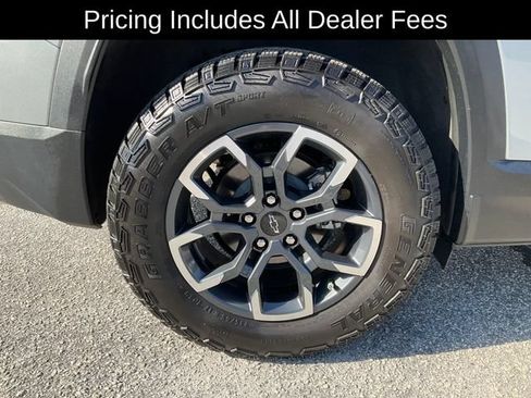 Used 2026 Chevrolet Equinox ACTIV w/ Convenience Package III AWD/4WD image 26