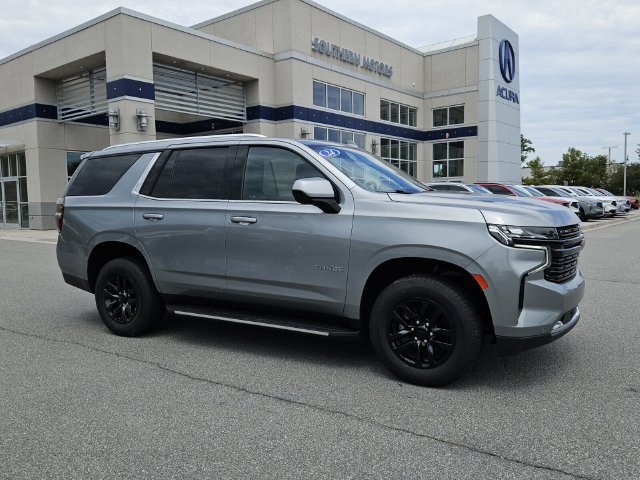 Used 2024 Chevrolet Tahoe LT RWD image 2