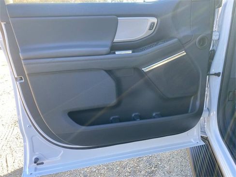 New 2026 Ford Expedition Active image 12