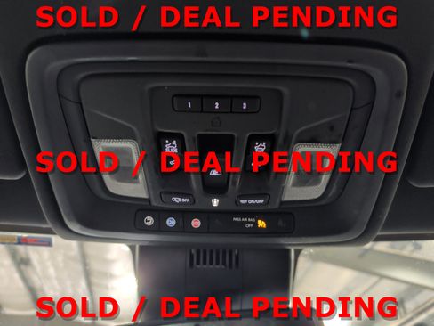 Used 2022 GMC Sierra 1500 AT4 w/ AT4 Premium Package image 10