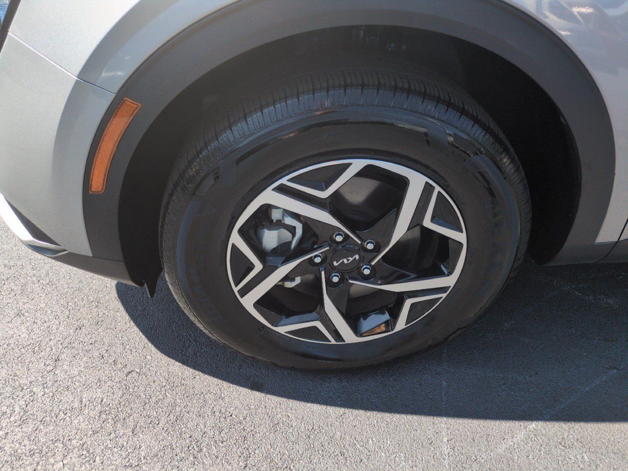 Certified 2023 Kia Sportage LX AWD/4WD image 9
