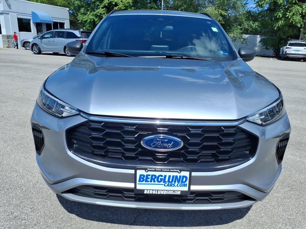 Used 2024 Ford Escape ST-Line AWD/4WD image 9