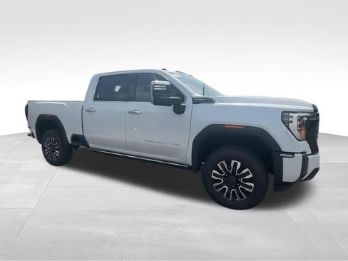 New 2026 GMC Sierra 3500 Denali Ultimate AWD/4WD image 2