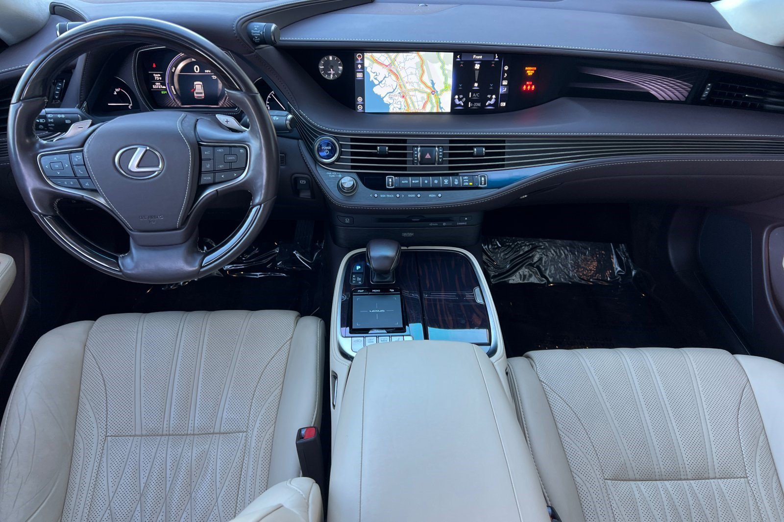 Used 2020 Lexus LS 500h w/ Luxury Package RWD image 15
