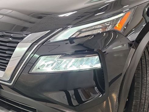 Used 2023 Nissan Rogue SV AWD/4WD image 30