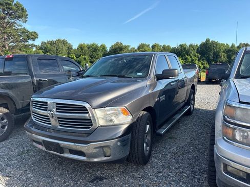 Used 2017 RAM 1500 Lone Star RWD image 13