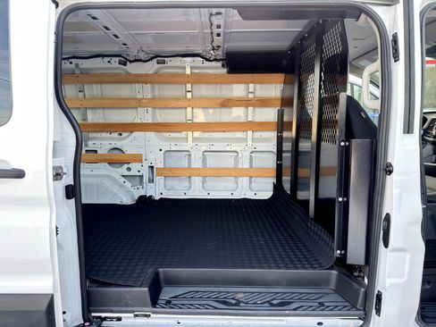 Used 2024 Ford Transit 250 Low Roof w/ Exterior Upgrade Package image 45
