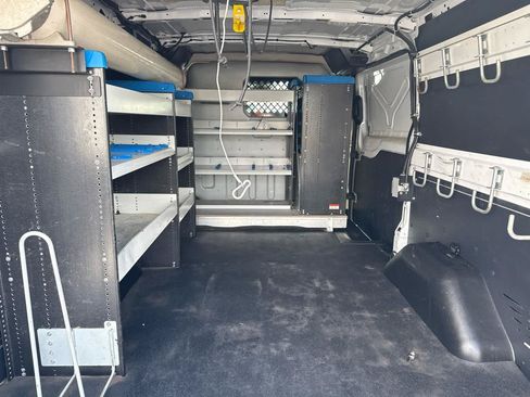 Used 2016 Ford Transit 250 130 Low Roof RWD image 16