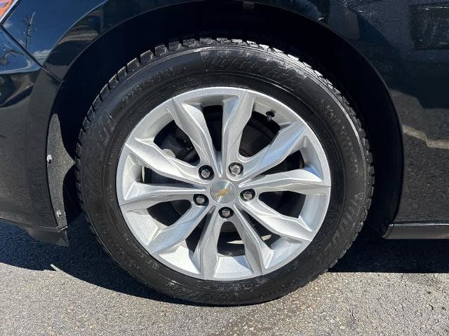 Used 2023 Chevrolet Malibu LT FWD image 10