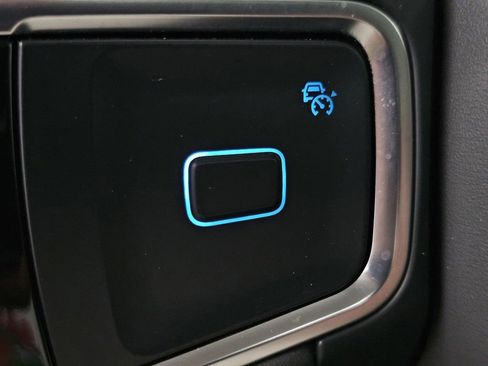 Used 2025 Ford Expedition Active AWD/4WD image 32