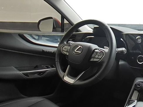Used 2025 Lexus NX 250 FWD w/ Towing Package (2000 Lbs) image 19
