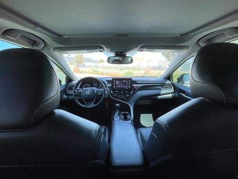 Used 2021 Toyota Camry SE w/ Convenience Package FWD image 13