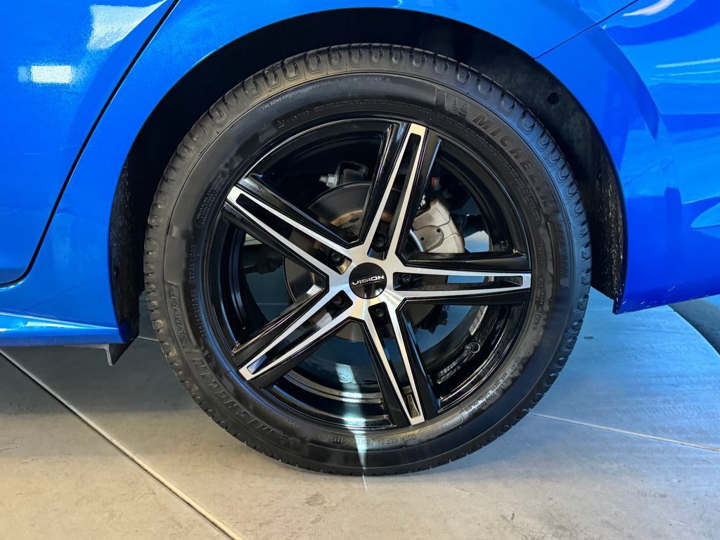 Used 2024 Nissan Sentra SR FWD image 25