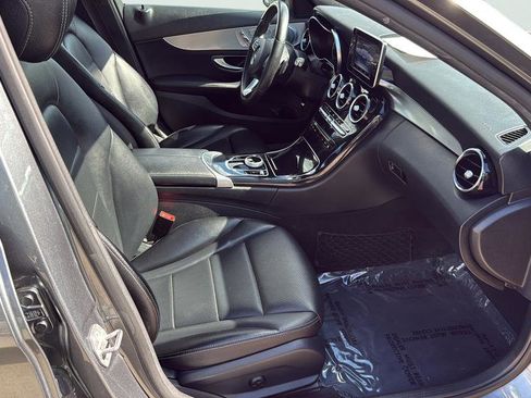 Used 2018 Mercedes-Benz C 300 4MATIC Sedan image 22