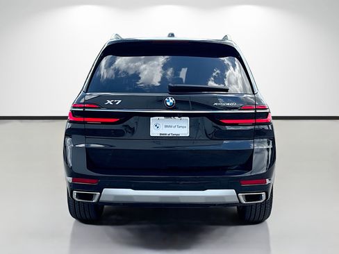 Used 2026 BMW X7 xDrive40i AWD/4WD image 4