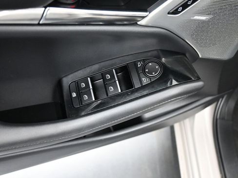 Used 2024 MAZDA MAZDA3 Hatchback w/Premium Plus Pkg image 27