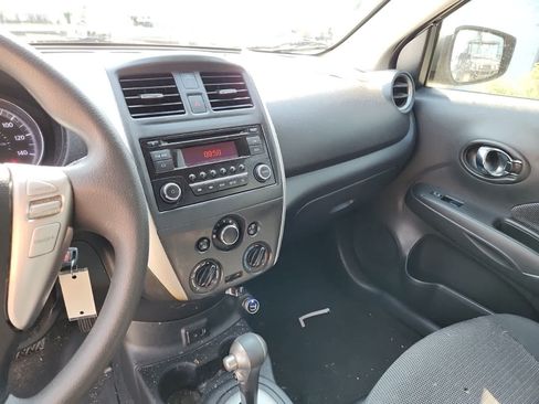 Used 2017 Nissan Versa SV FWD image 10