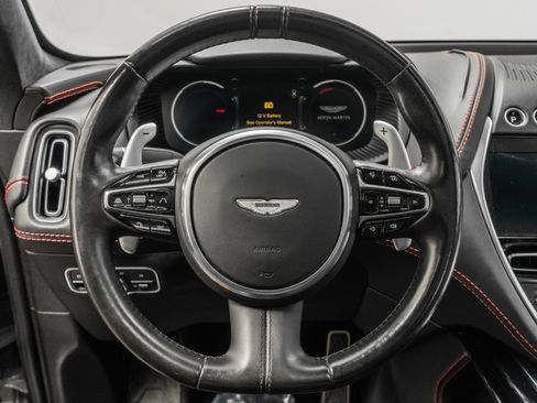 Used 2021 Aston Martin DBX image 15