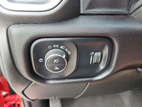 Used 2024 RAM 2500 Big Horn w/ Bed Utility Group image 17