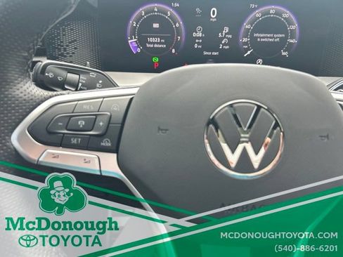 Used 2025 Volkswagen Tiguan SE R-Line AWD/4WD image 21