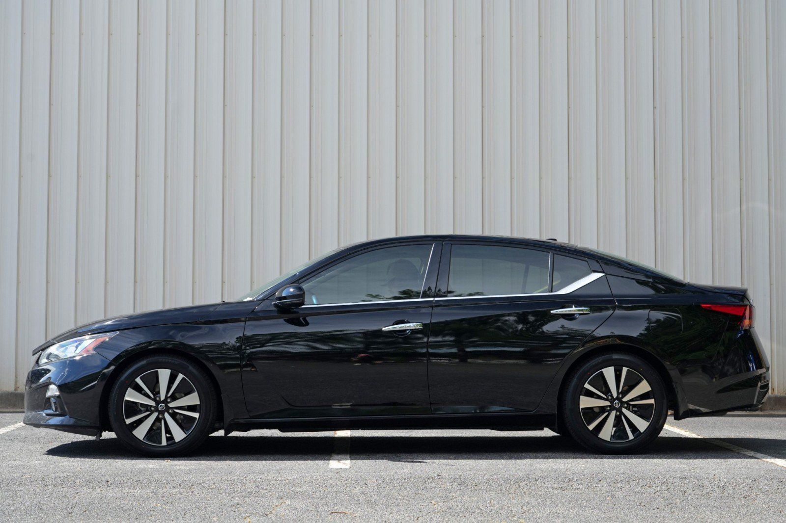 Used 2021 Nissan Altima 2.5 SL FWD image 8