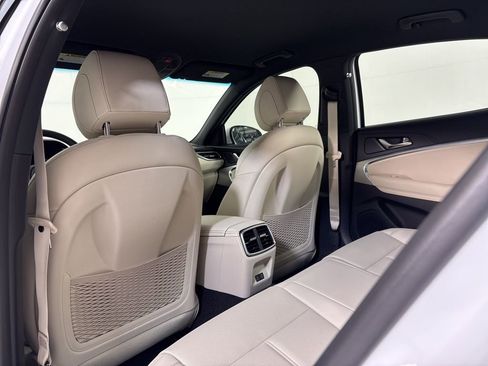 New 2026 Genesis G70 2.5T RWD image 19