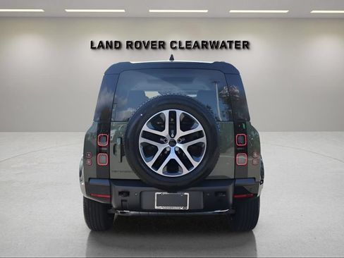 Used 2026 Land Rover Defender 110 X-Dynamic SE AWD/4WD image 4