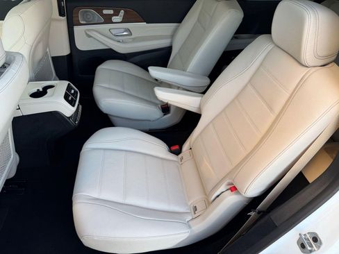 New 2026 Mercedes-Benz GLS 450 4MATIC image 23