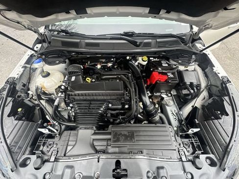 Used 2023 Lincoln Corsair Standard w/ Equipment Group 101A image 31