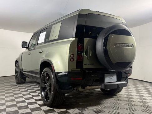 Used 2024 Land Rover Defender 110 X-Dynamic SE AWD/4WD image 4