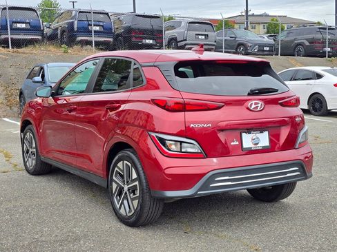 Used 2023 Hyundai Kona SE FWD image 5